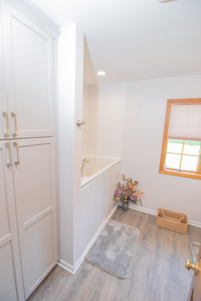 WilliamstonDoubleBath-7